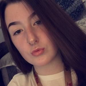 Meet your Posher, Candace